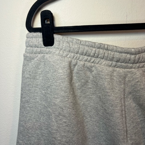 Adidas Mens Essentials Sweat Shorts  Grey Heather Pockets Fleece Logo  NEW Large - Picture 11 of 13